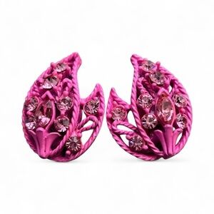 Vintage Pink Crystal Clip On Filigree Earrings-Great Condition!